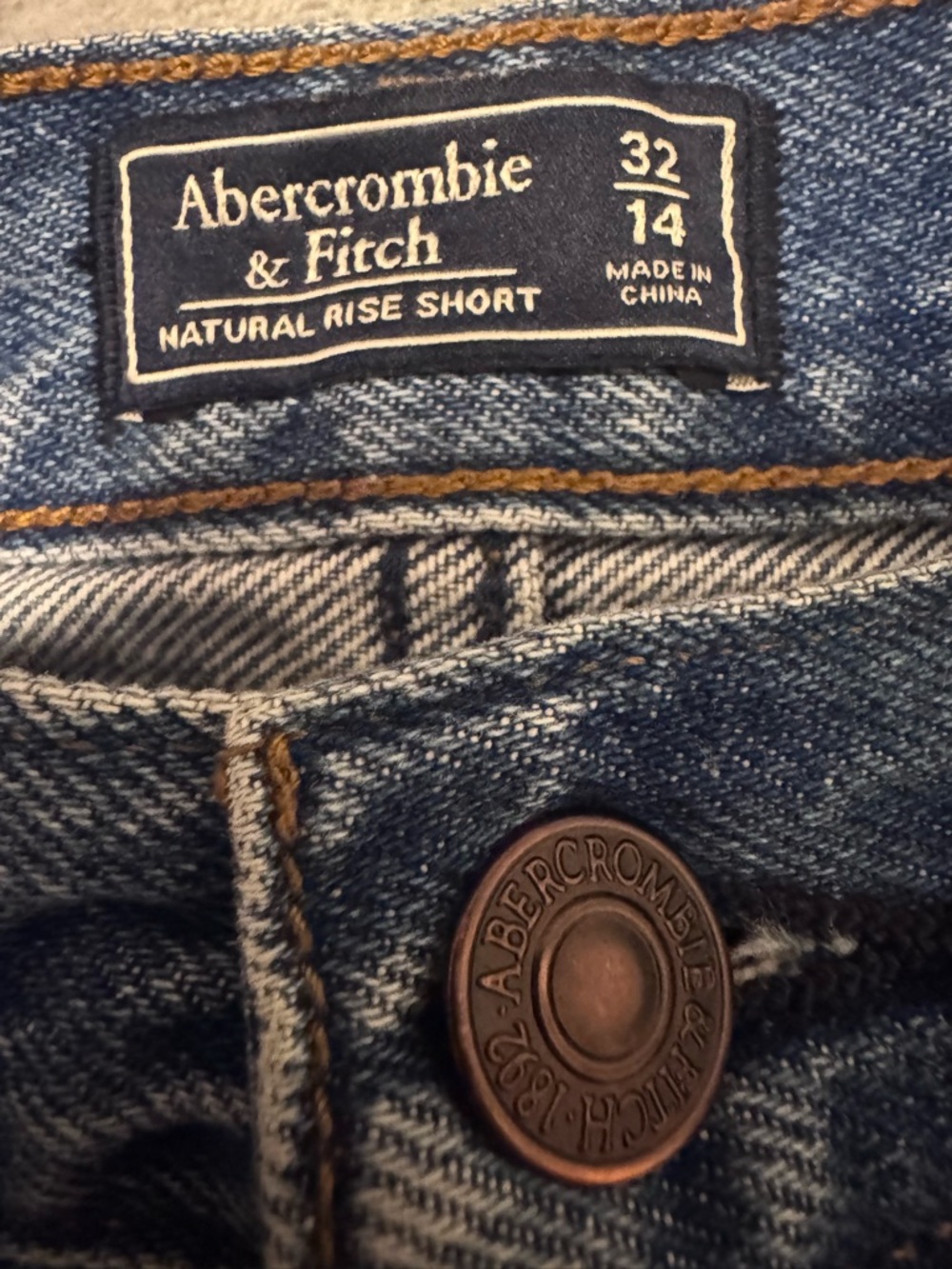 Abercrombie & Fitch Button Fly Denim Shorts Distressed High Rise Size 32 - Picture 3 of 7